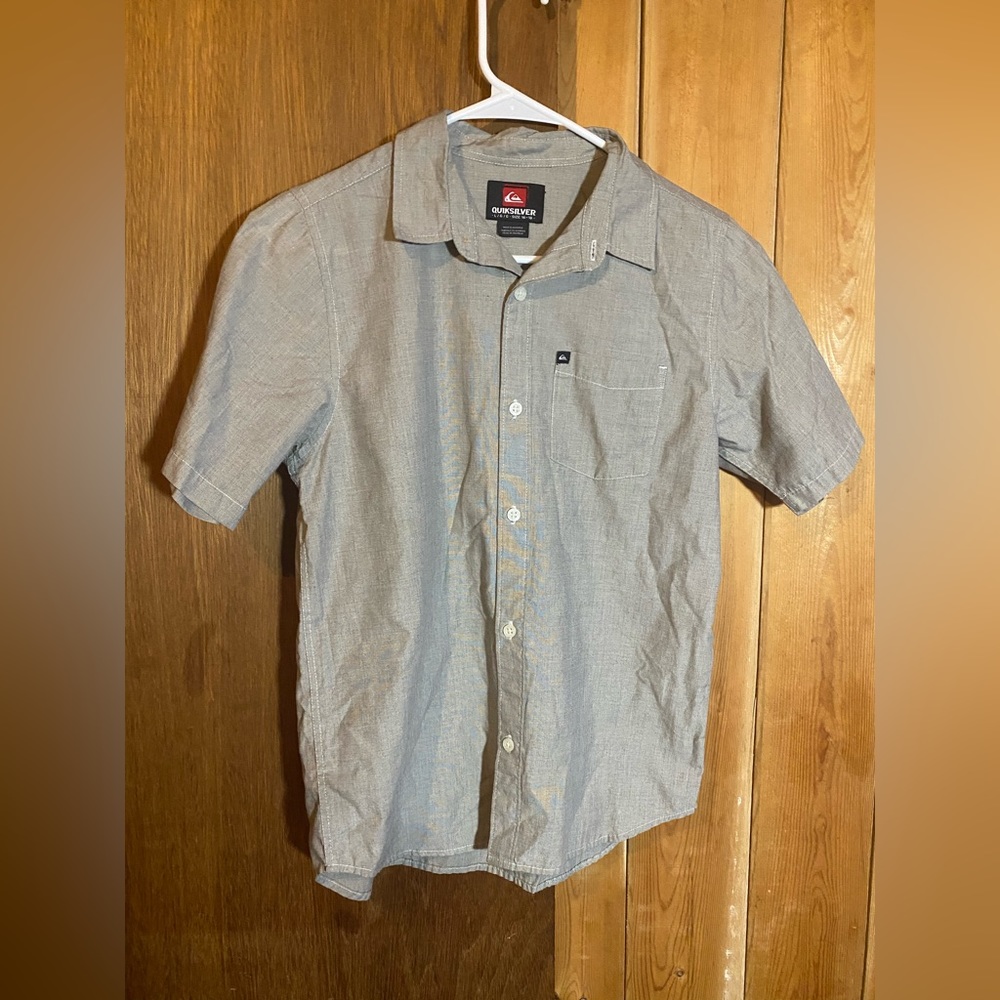 Quicksilver Boys button down shirt size large